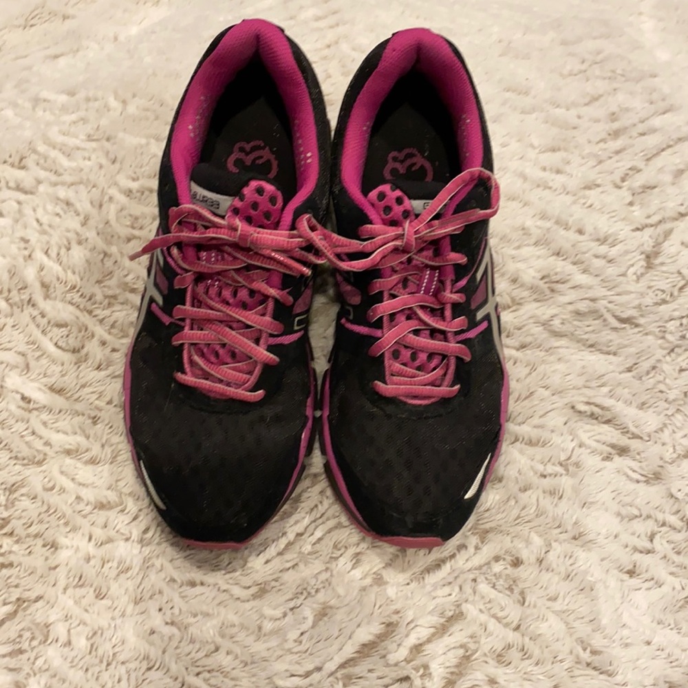 Asics women running sneaker